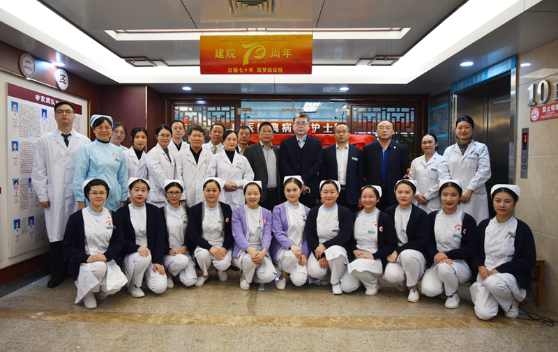 5合影.jpg 5合影.jpg
