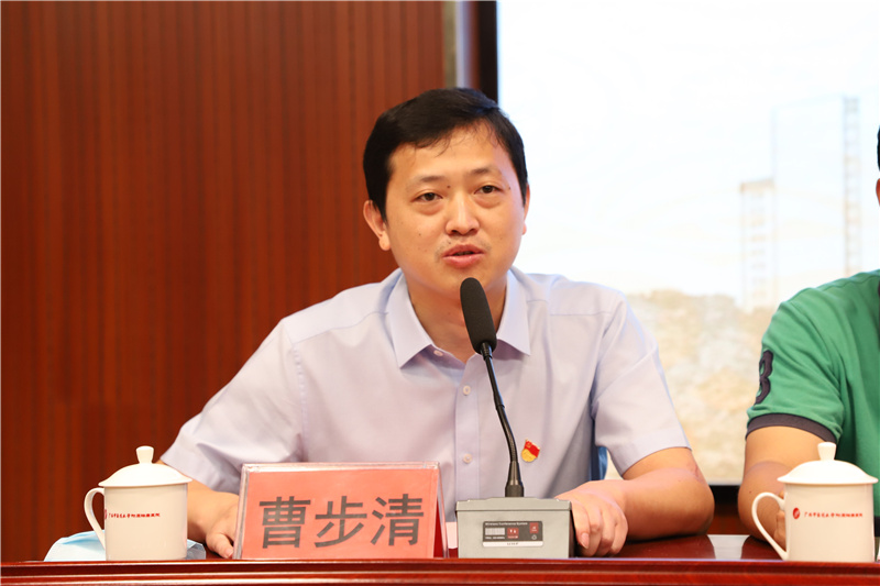 10院区副院长曹步清作履新发言.jpg
