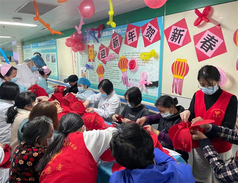 制作灯笼活动.jpg