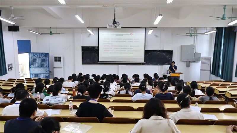 第二临床医学院开展新学期开学第一天教学检查和集体听课